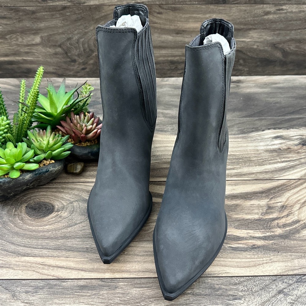 NEW Steve Madden 8M Terezza Grey Nubuck Pull On Pointed Toe Western Ankle Bootie - Picture 3 of 12